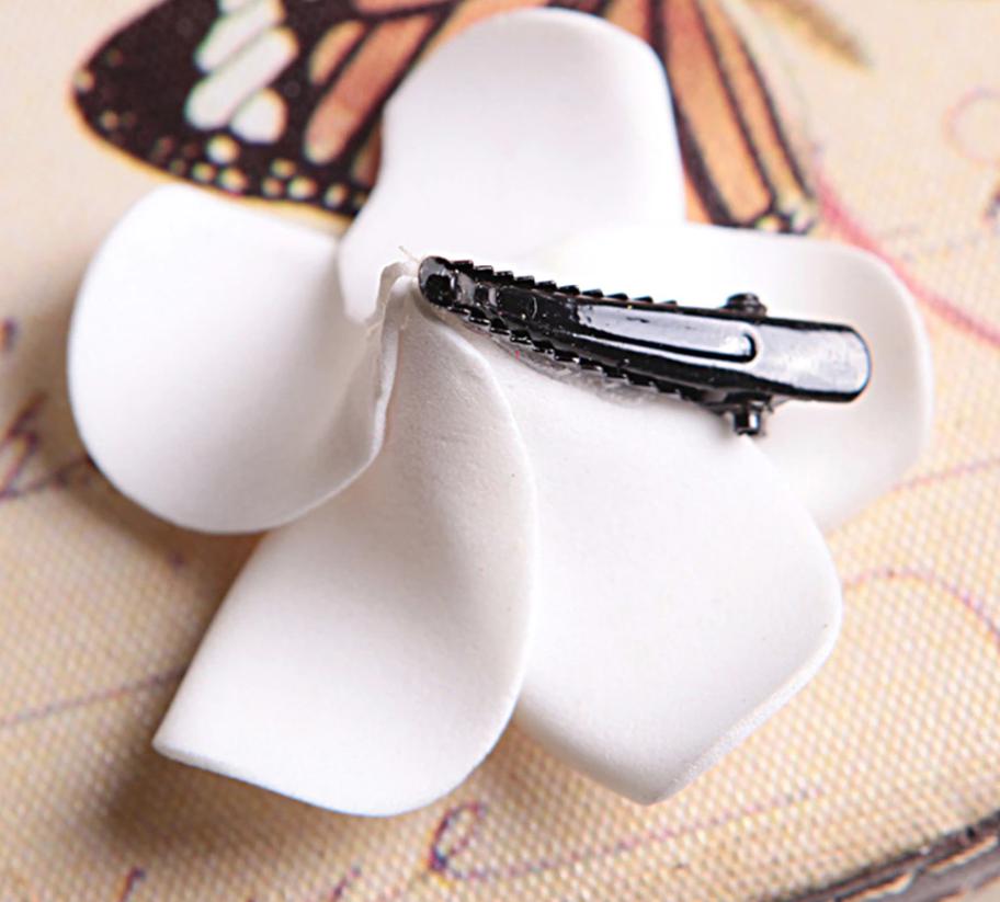 【購入】プルメリア ヘアアクセサリー