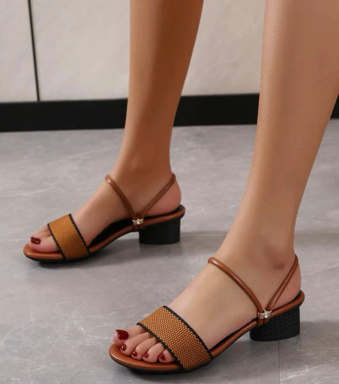 [Rental] Women's Sandals Type C